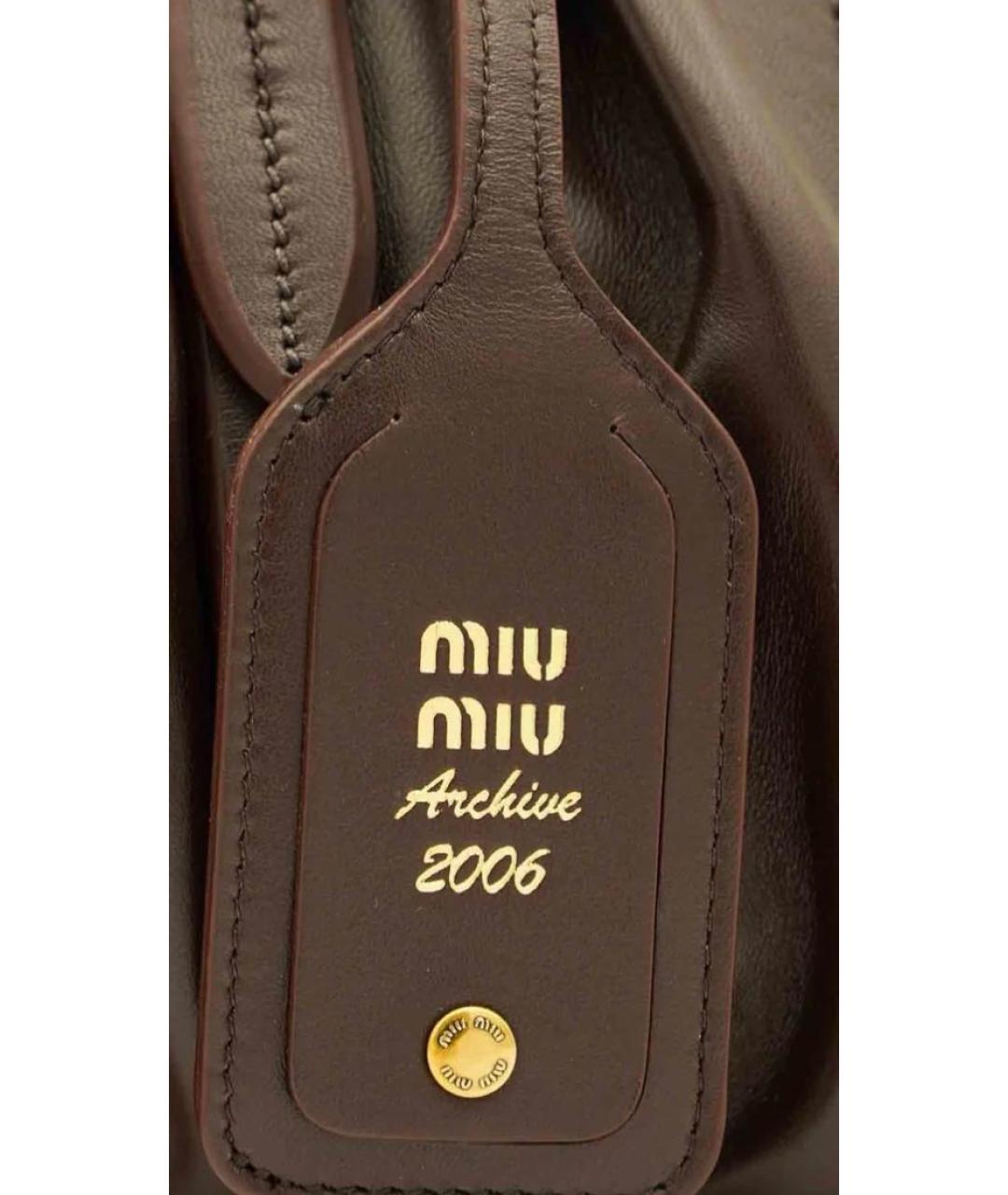 MIU MIU Коричневая кожаная сумка с короткими ручками, фото 5