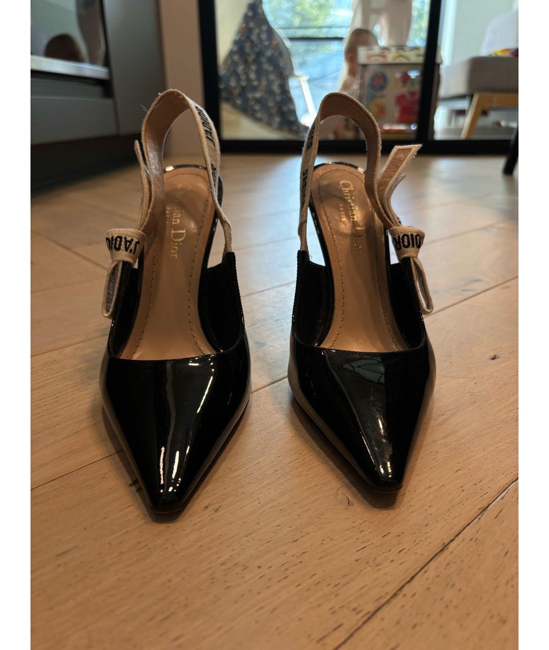 CHRISTIAN DIOR Черные туфли из лакированной кожи, фото 2