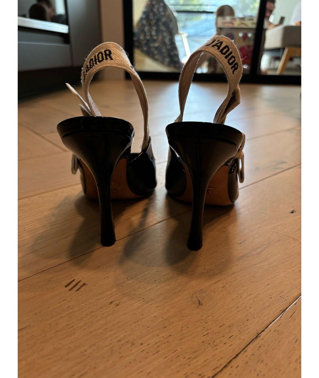 CHRISTIAN DIOR Черные туфли из лакированной кожи, фото 4