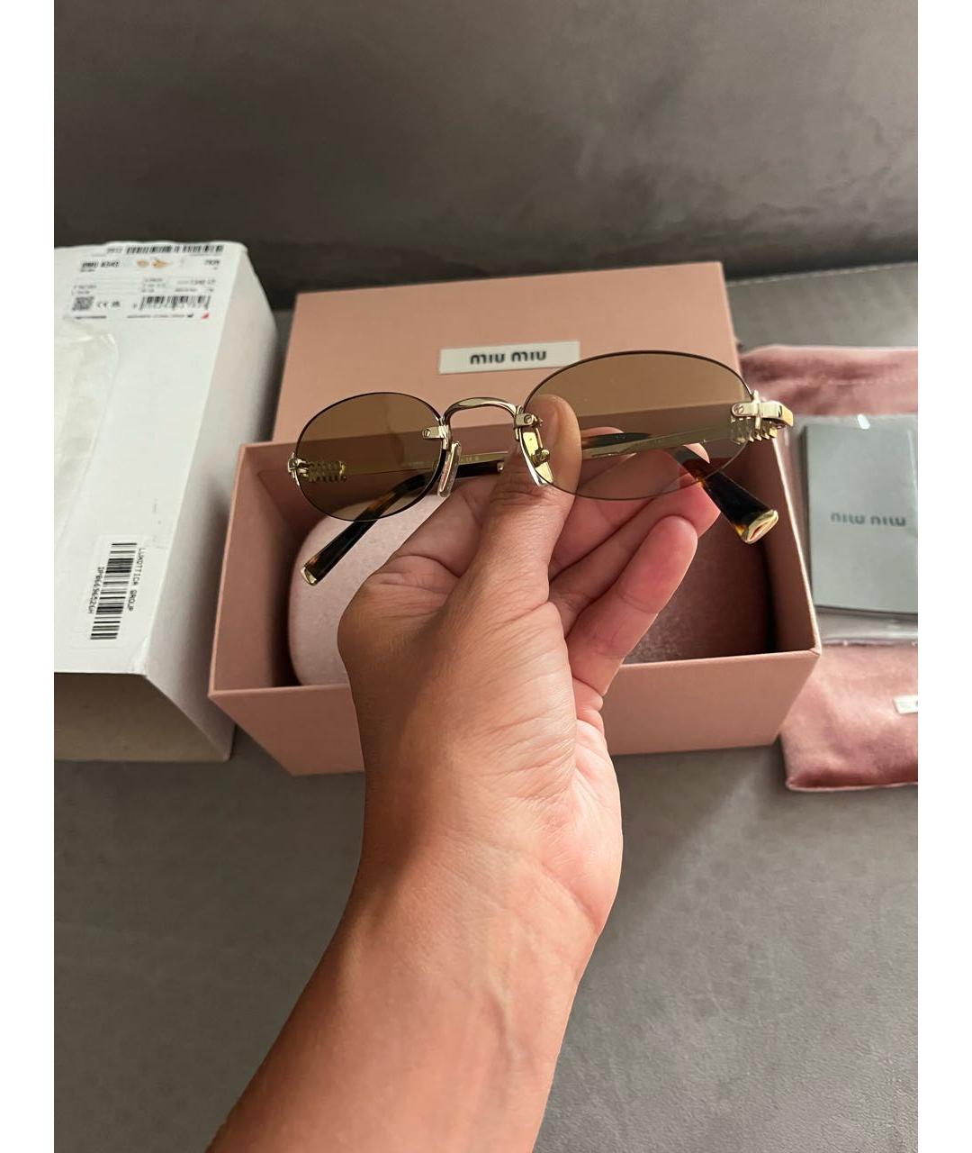 MIU MIU Золотые металлические солнцезащитные очки, фото 2