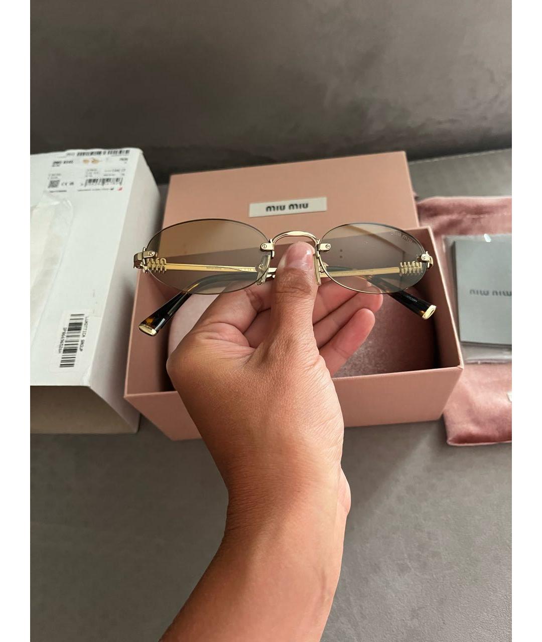 MIU MIU Золотые металлические солнцезащитные очки, фото 3