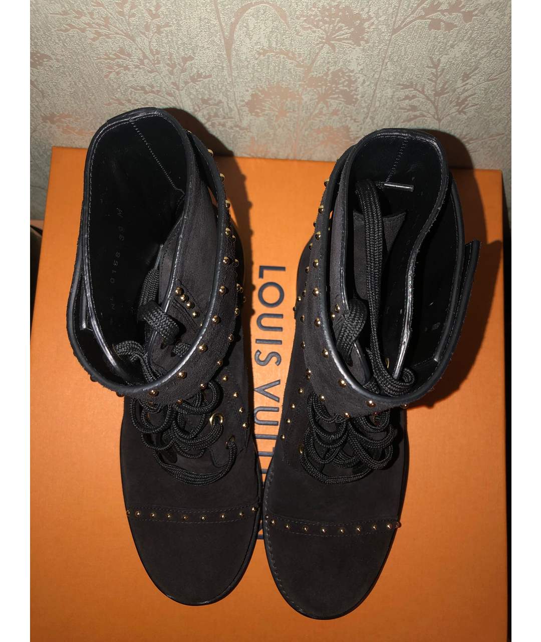 LOUIS VUITTON PRE-OWNED Черные замшевые ботинки, фото 3