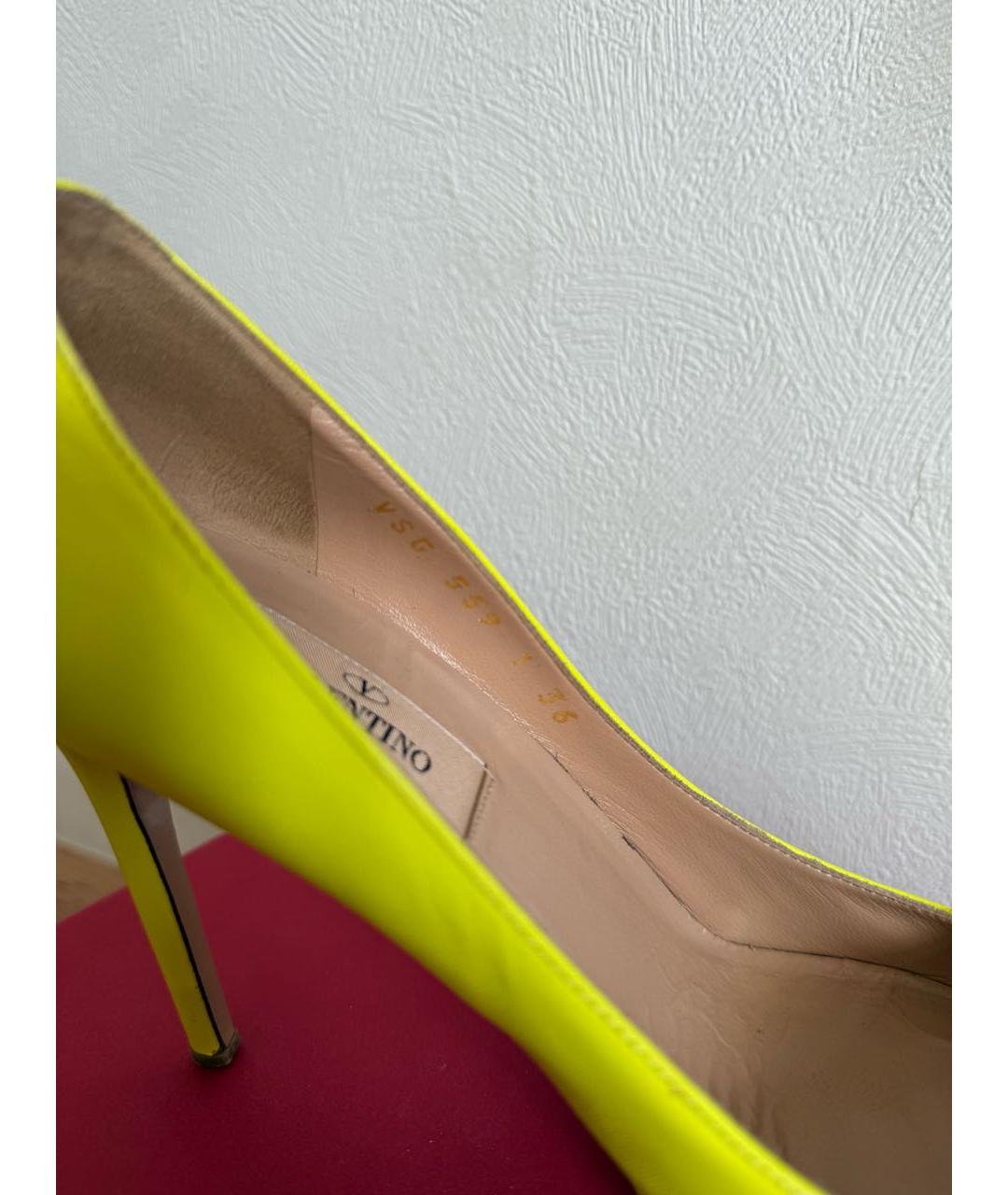 VALENTINO Салатовые кожаные туфли, фото 6
