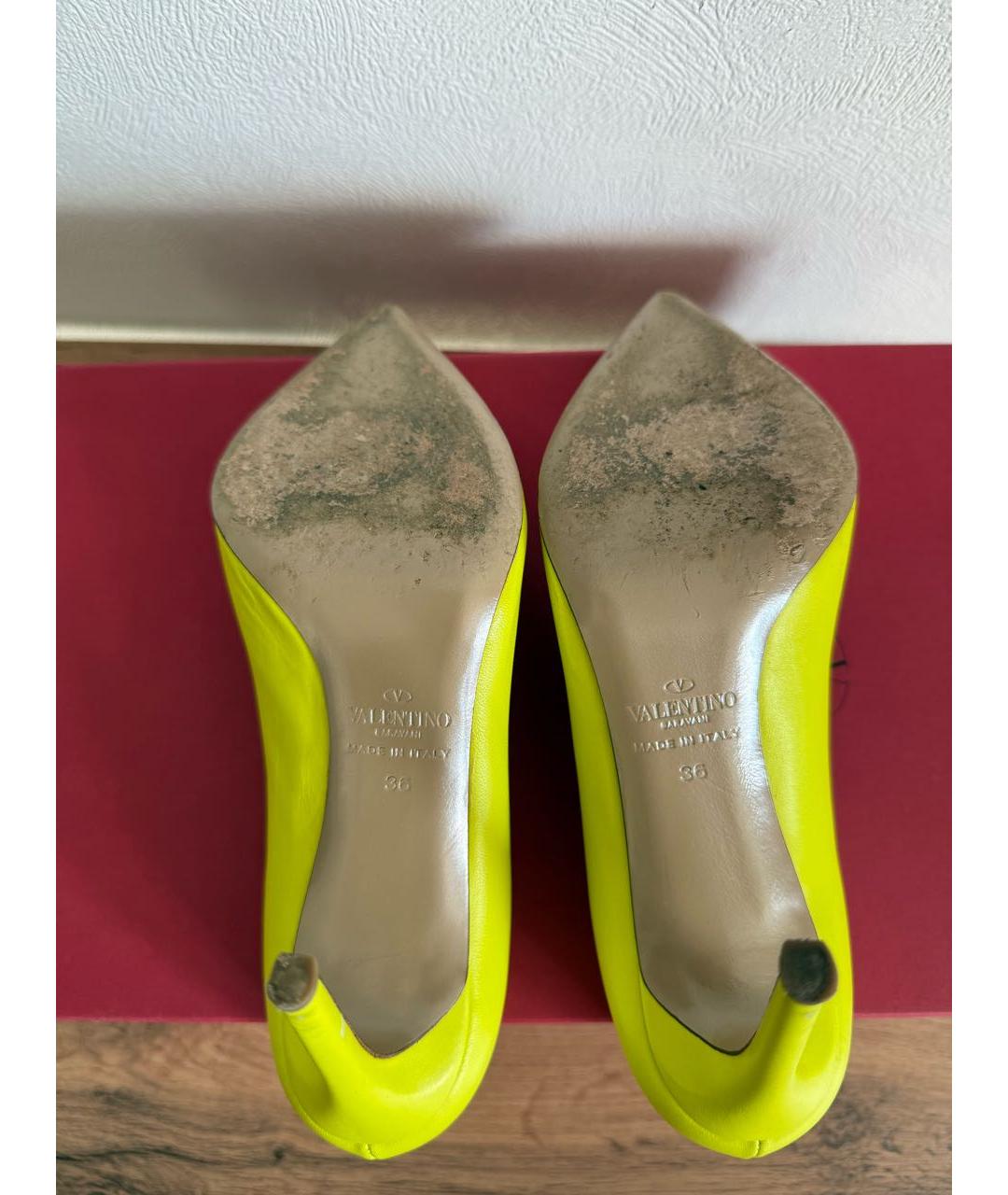 VALENTINO Салатовые кожаные туфли, фото 5