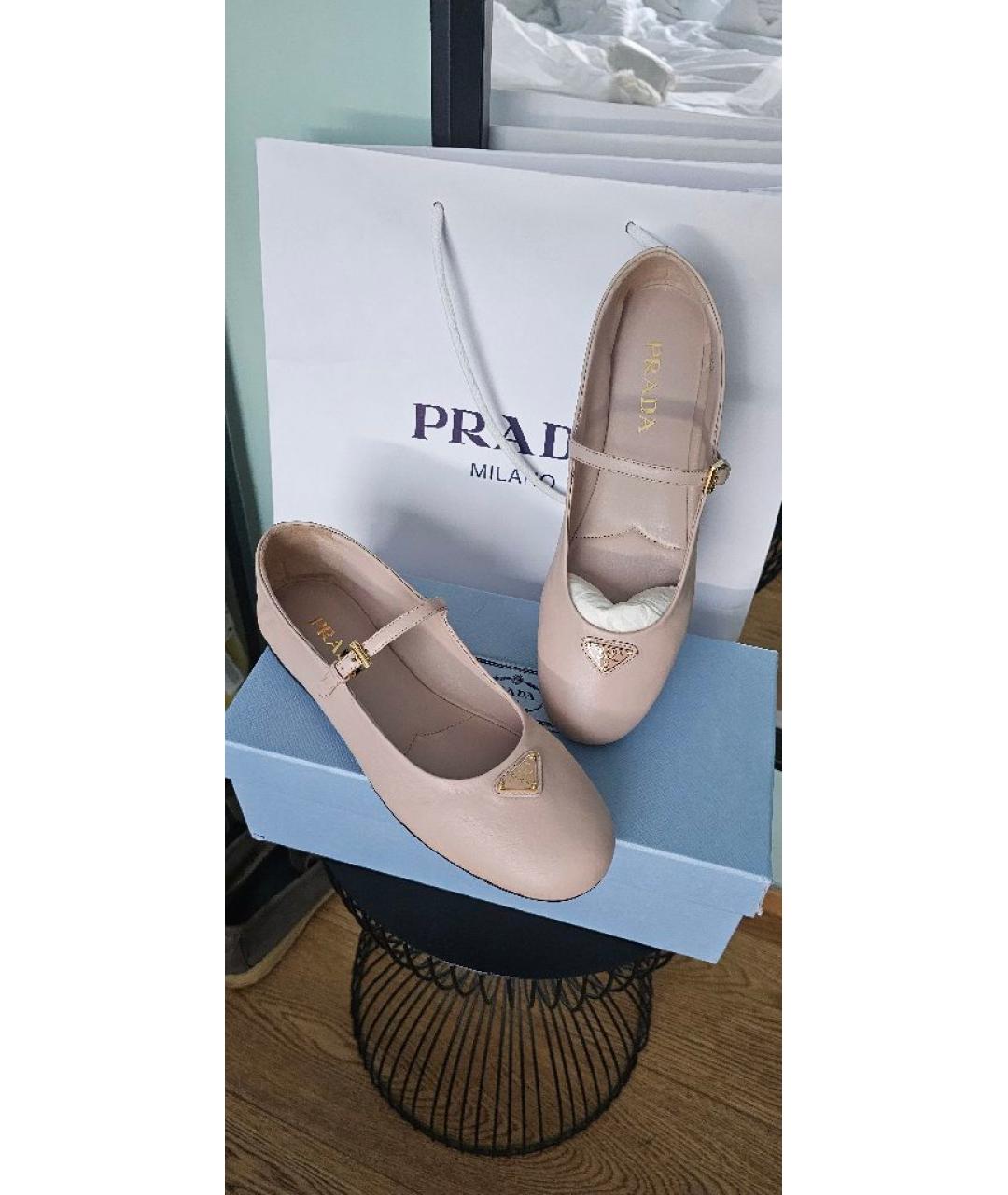 PRADA Бежевые кожаные балетки, фото 3