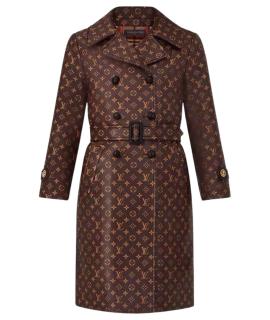 LOUIS VUITTON Пальто