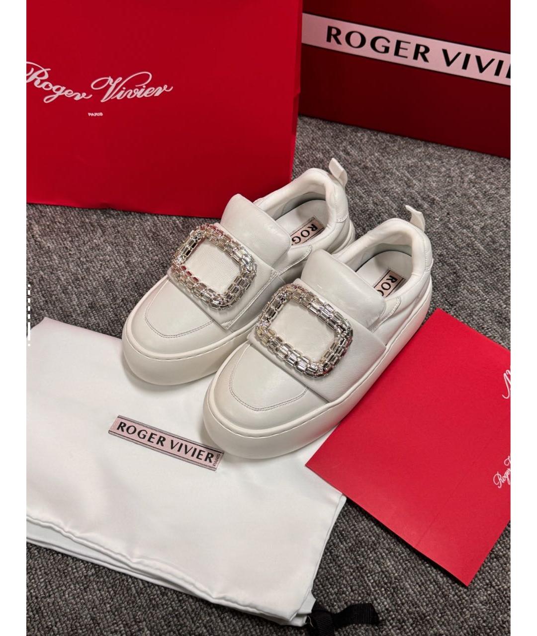 ROGER VIVIER Белые кожаные слипоны, фото 4