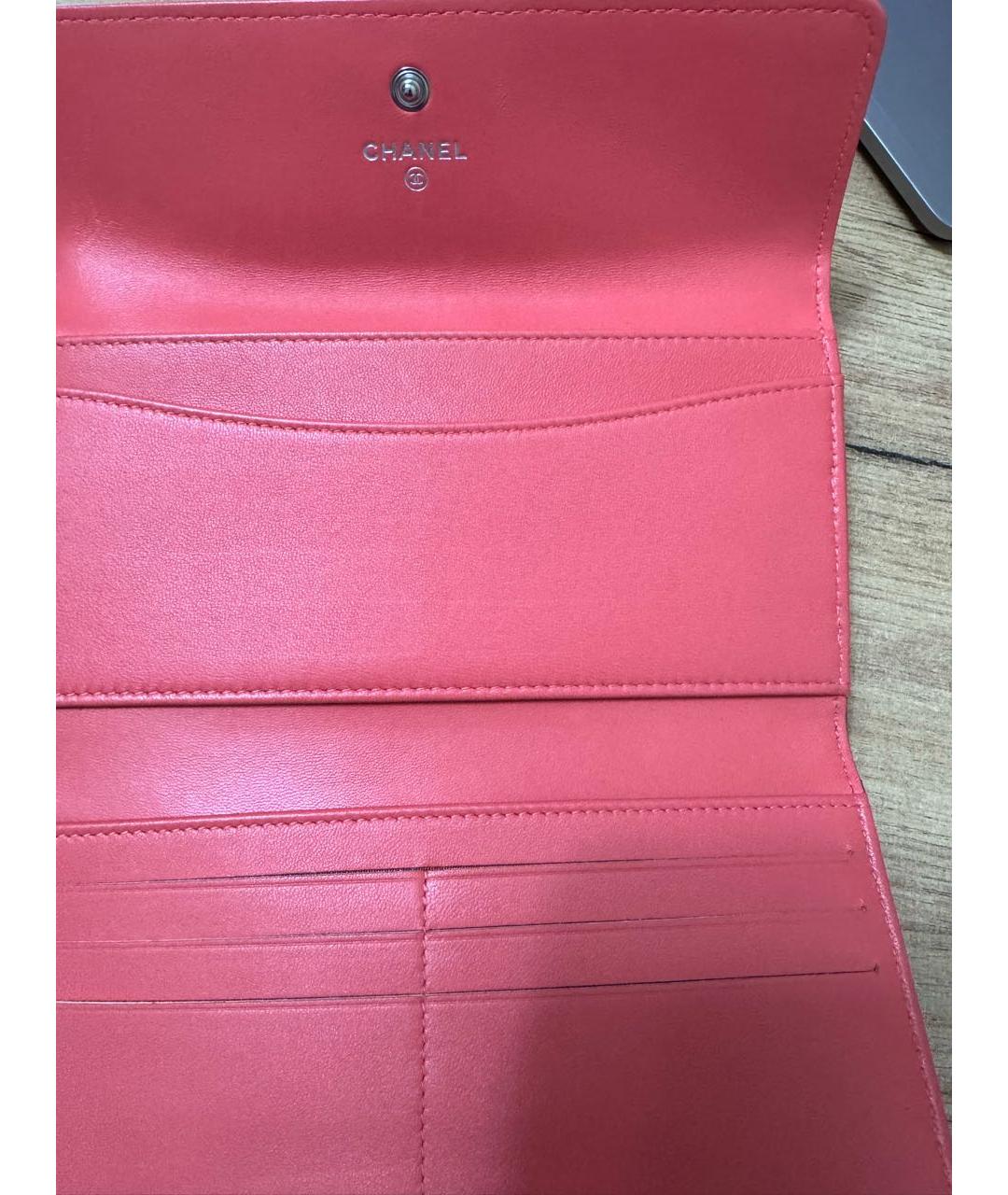 CHANEL Розовый кожаный кошелек, фото 3