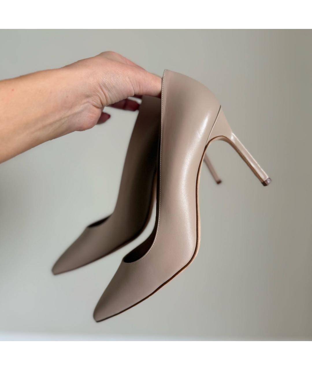 MANOLO BLAHNIK Бежевые кожаные туфли, фото 5
