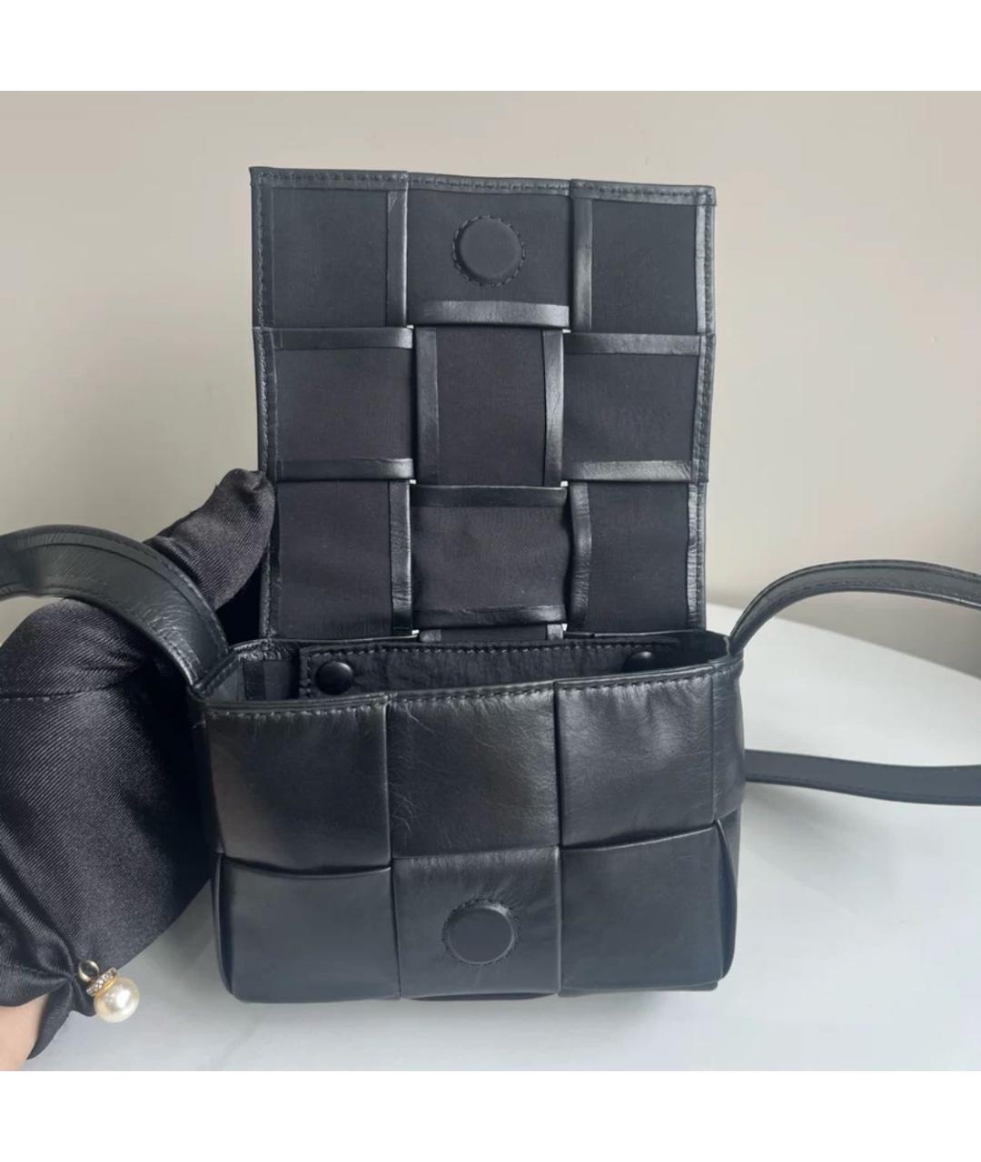 BOTTEGA VENETA Черная кожаная сумка через плечо, фото 5