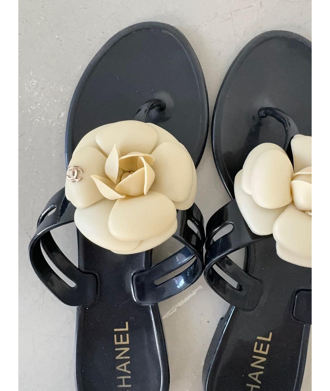 CHANEL Черные резиновые шлепанцы, фото 3