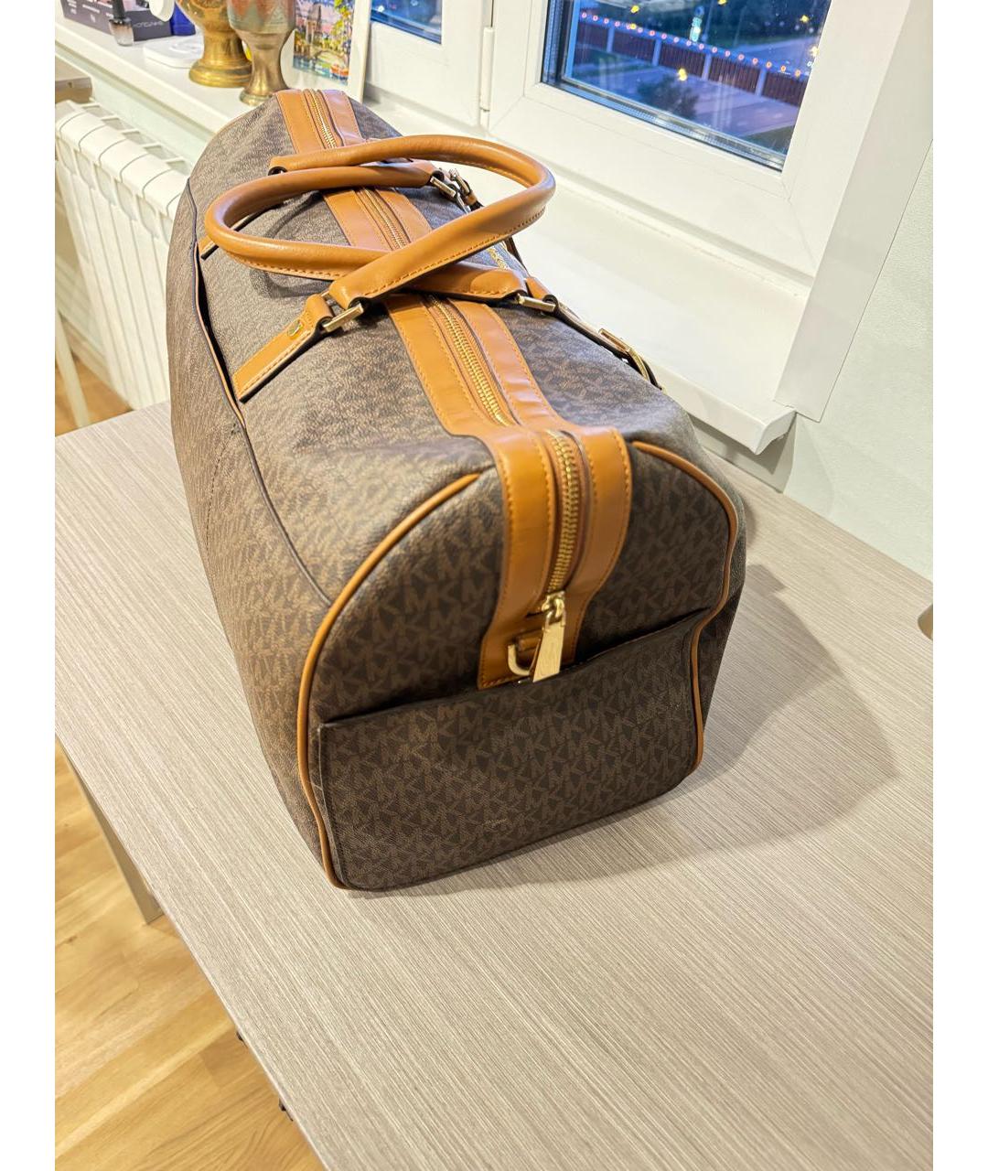 MICHAEL MICHAEL KORS Коричневая дорожная/спортивная сумка, фото 2