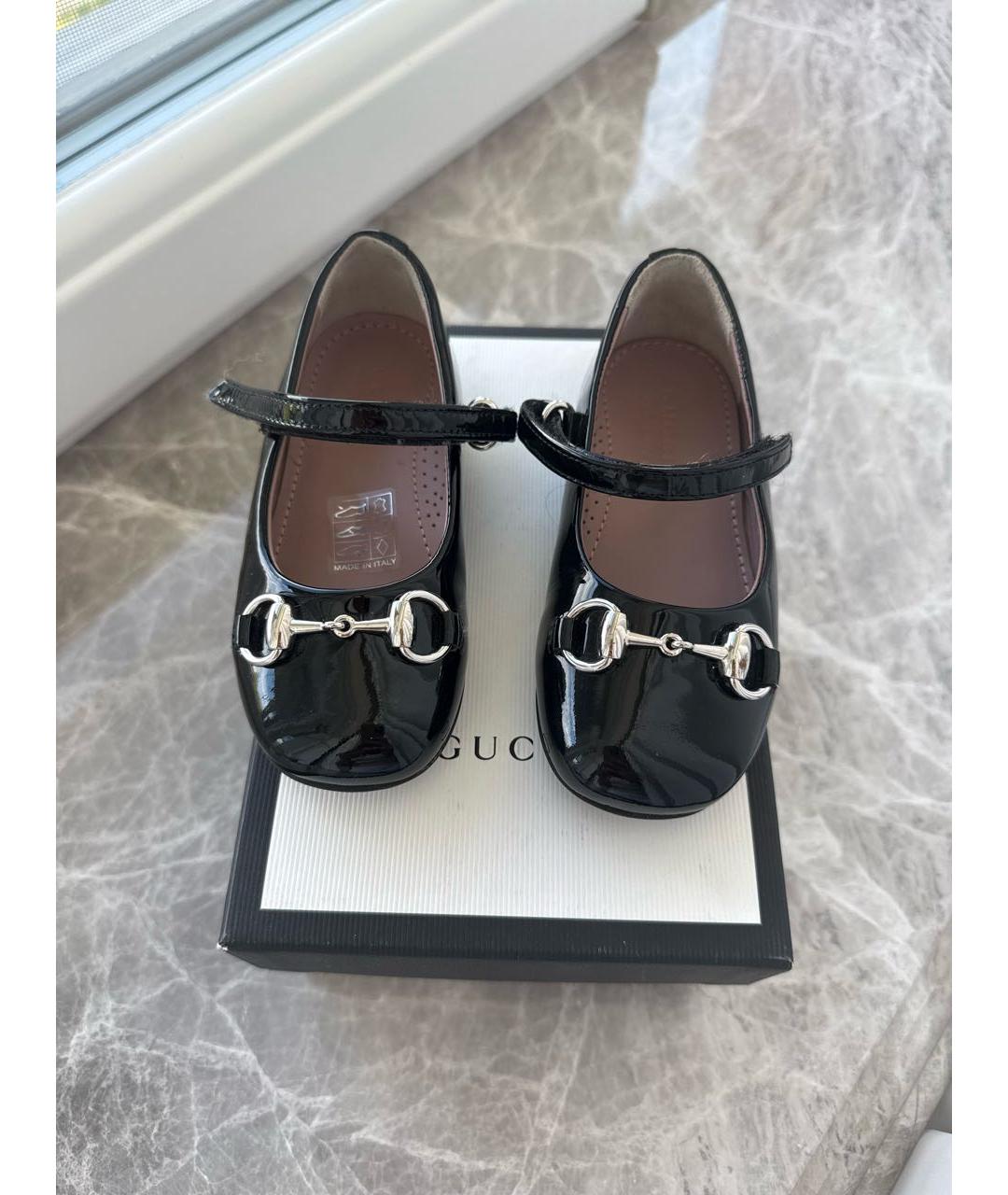 GUCCI Черные балетки и туфли из лакированной кожи, фото 2