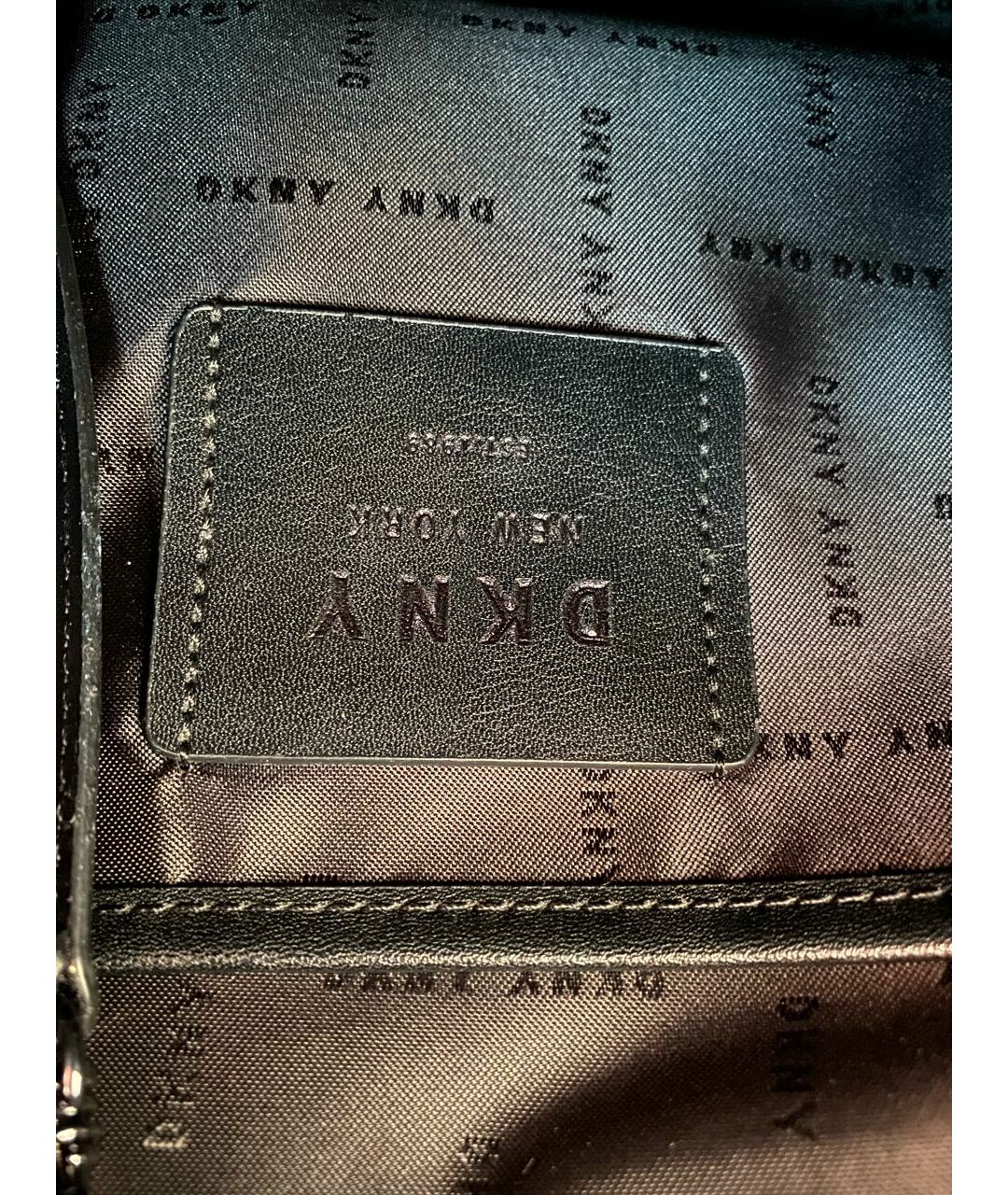 DKNY Серебрянный рюкзак из искусственной кожи, фото 5