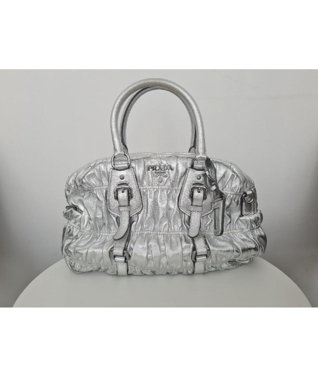 PRADA Серебряная кожаная сумка с короткими ручками, фото 10