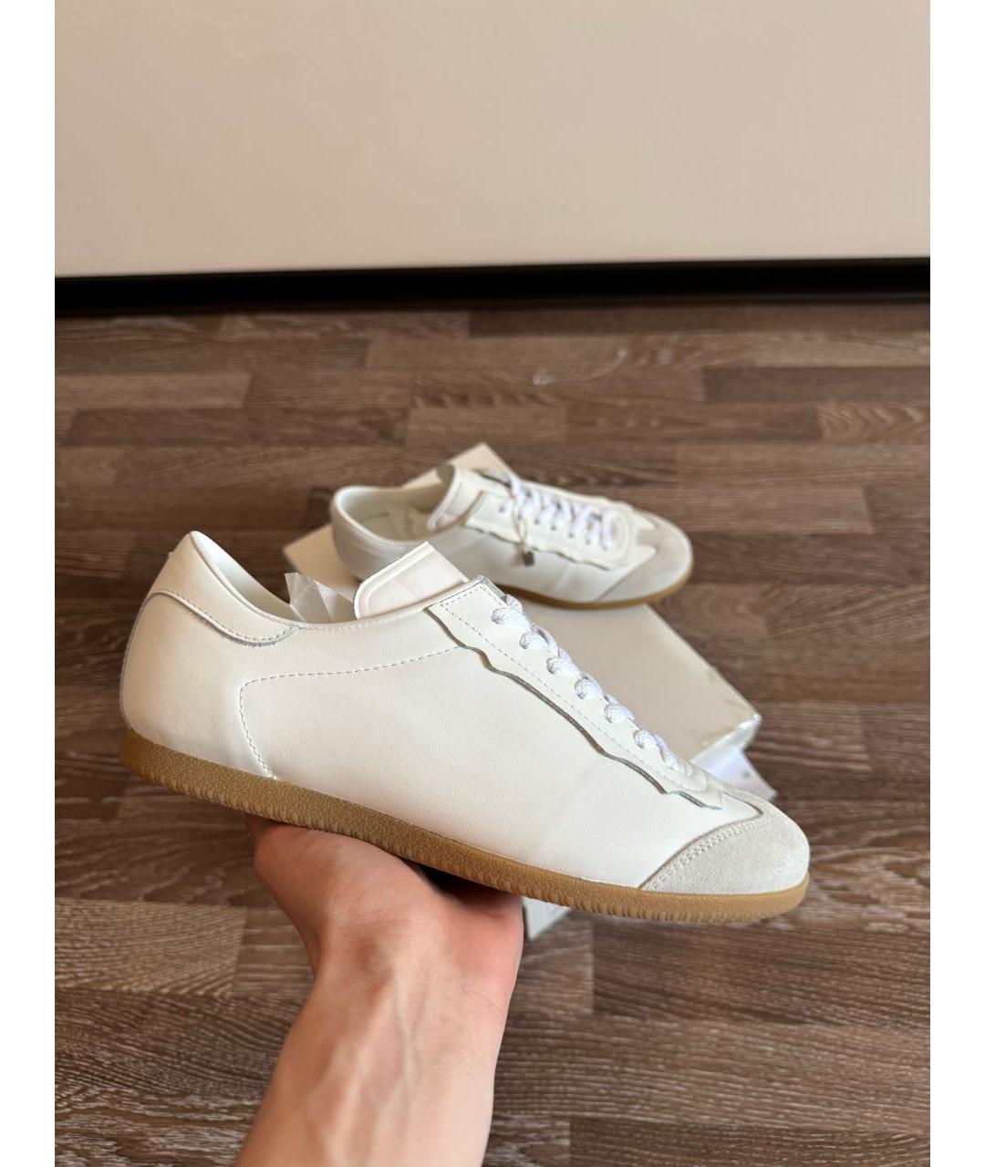 MAISON MARGIELA Белые кожаные низкие кроссовки / кеды, фото 2