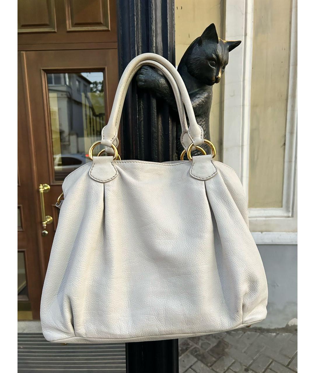 MIU MIU Белая кожаная сумка с короткими ручками, фото 3