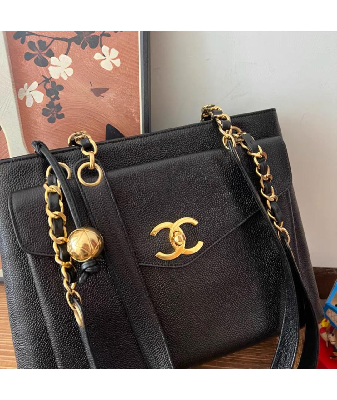 CHANEL Черная кожаная сумка тоут, фото 2