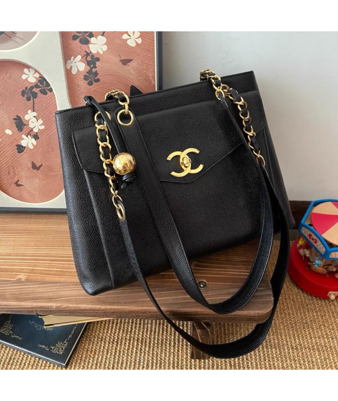CHANEL Черная кожаная сумка тоут, фото 7