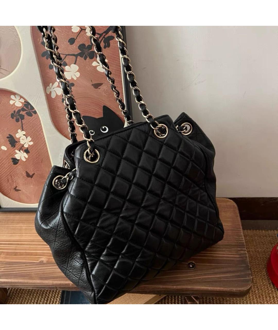 CHANEL Черная кожаная сумка тоут, фото 6