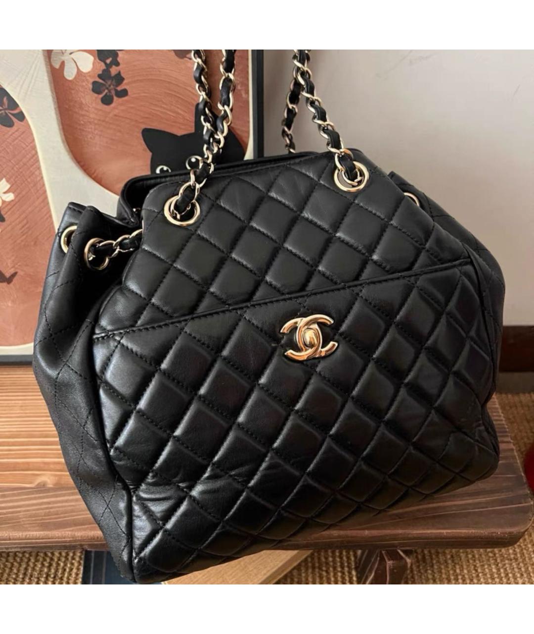 CHANEL Черная кожаная сумка тоут, фото 2
