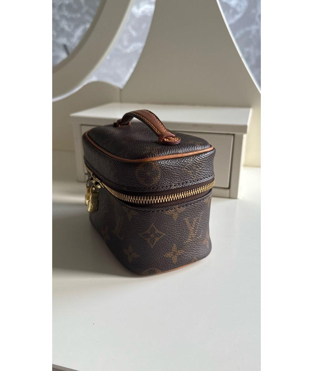 LOUIS VUITTON Коричневая кожаная косметичка, фото 3