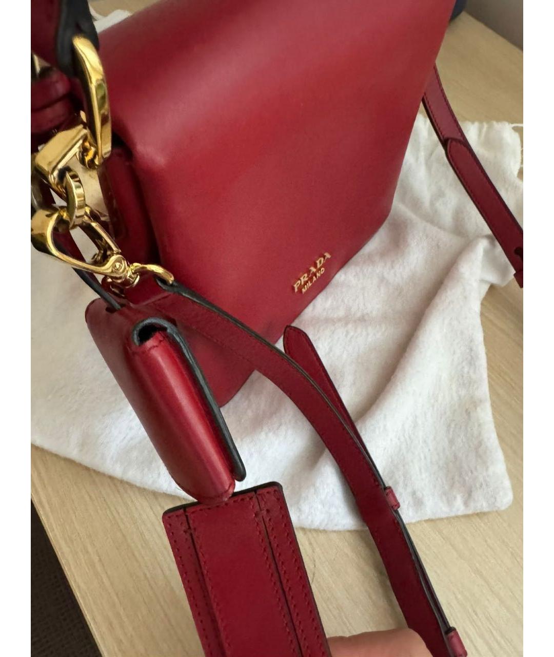 PRADA Красная сумка через плечо из лакированной кожи, фото 4