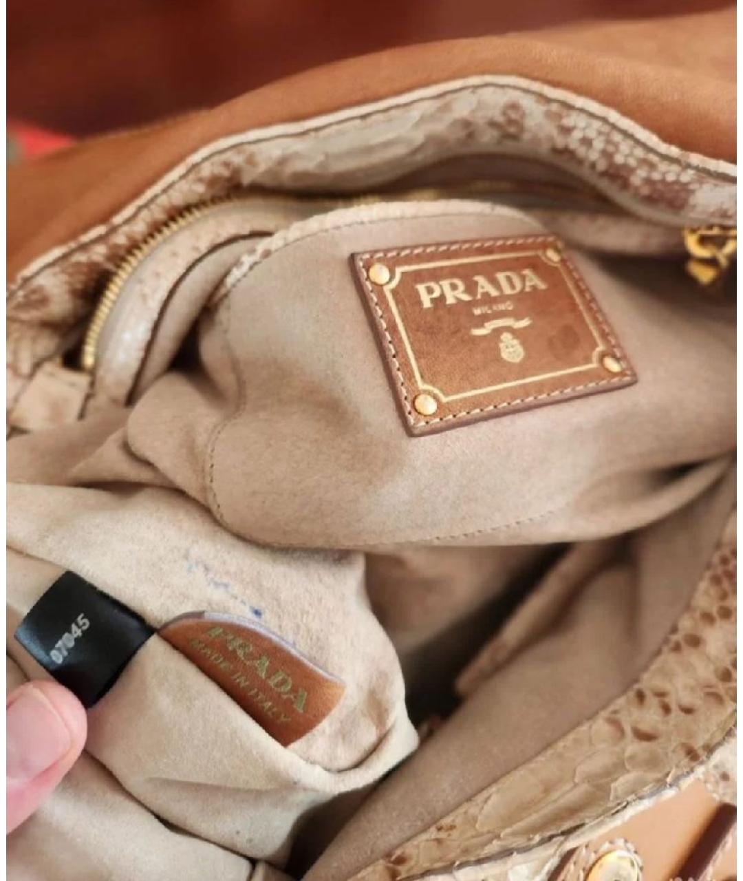 PRADA Бежевая сумка через плечо из экзотической кожи, фото 4