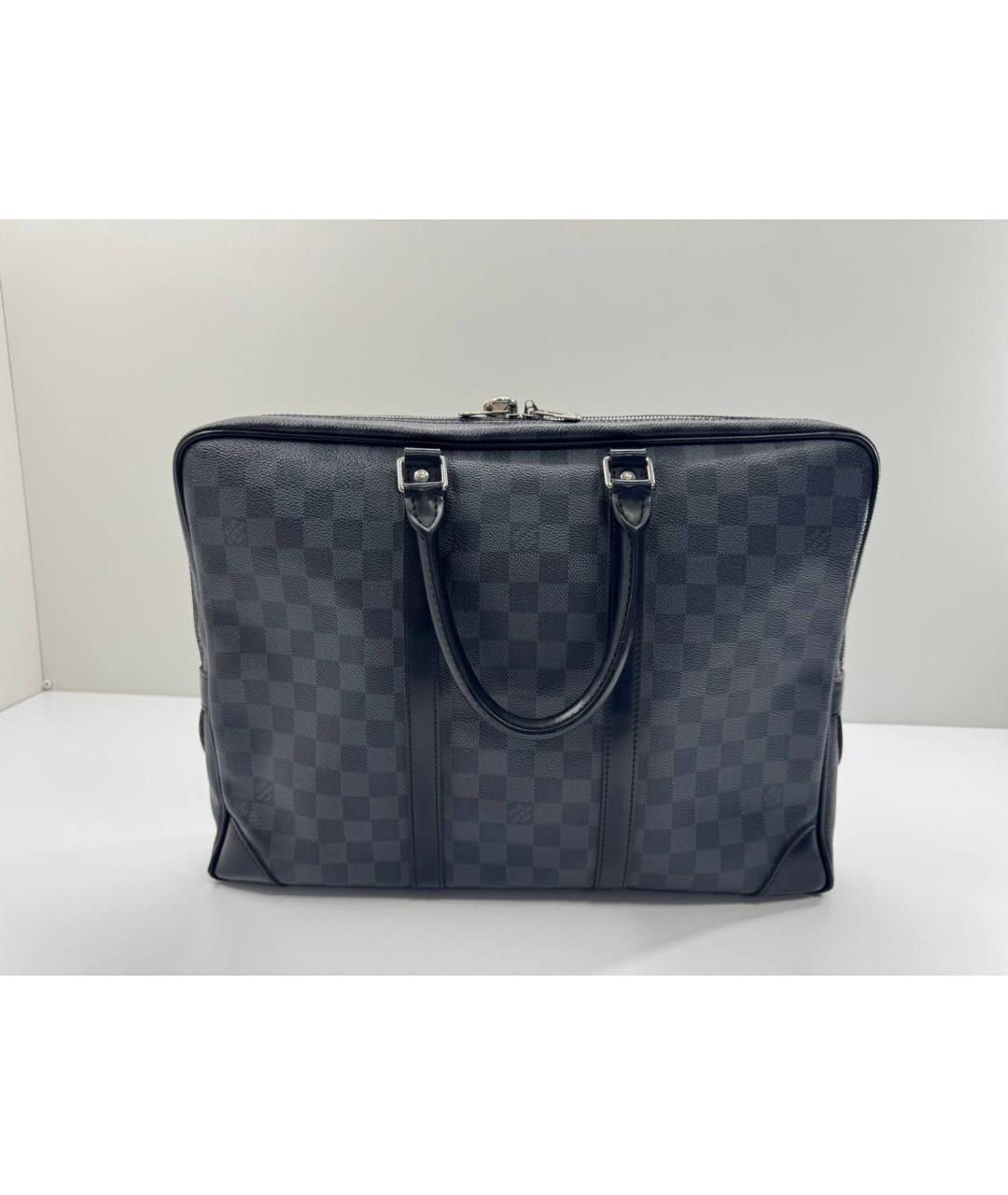 LOUIS VUITTON Черный портфель из лакированной кожи, фото 8