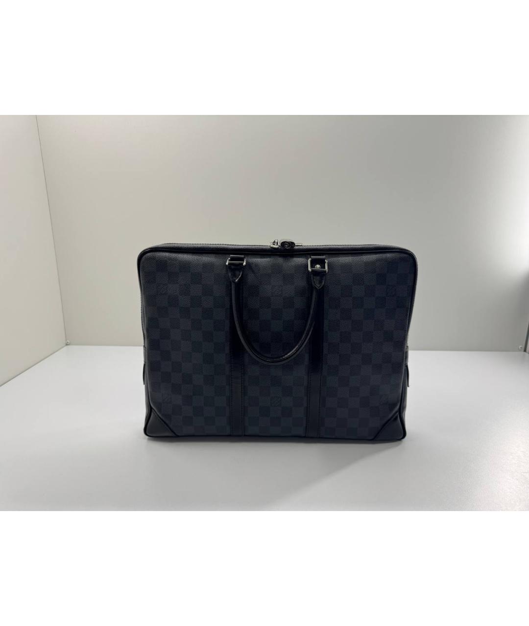 LOUIS VUITTON Черный портфель из лакированной кожи, фото 10