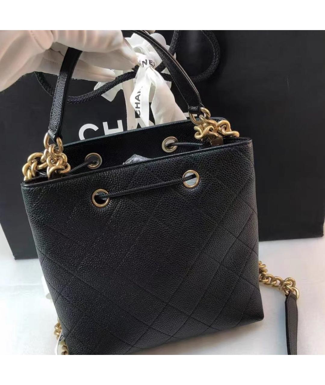 CHANEL Черная кожаная сумка с короткими ручками, фото 4