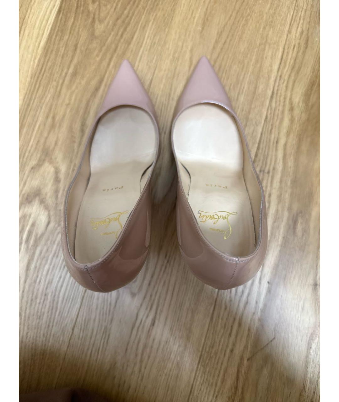 CHRISTIAN LOUBOUTIN Бежевые туфли из лакированной кожи, фото 4