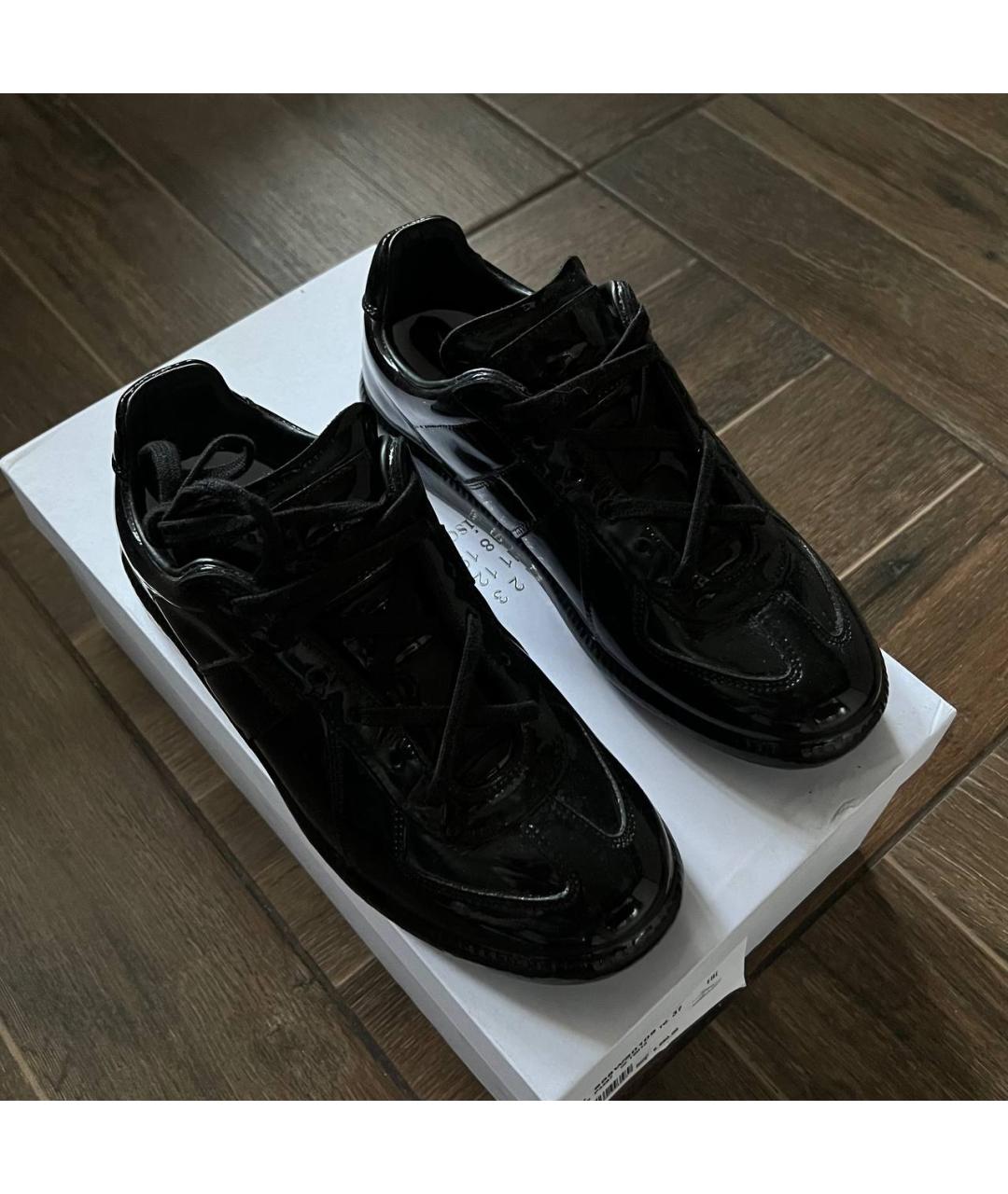 MAISON MARGIELA Черные кеды из лакированной кожи, фото 2