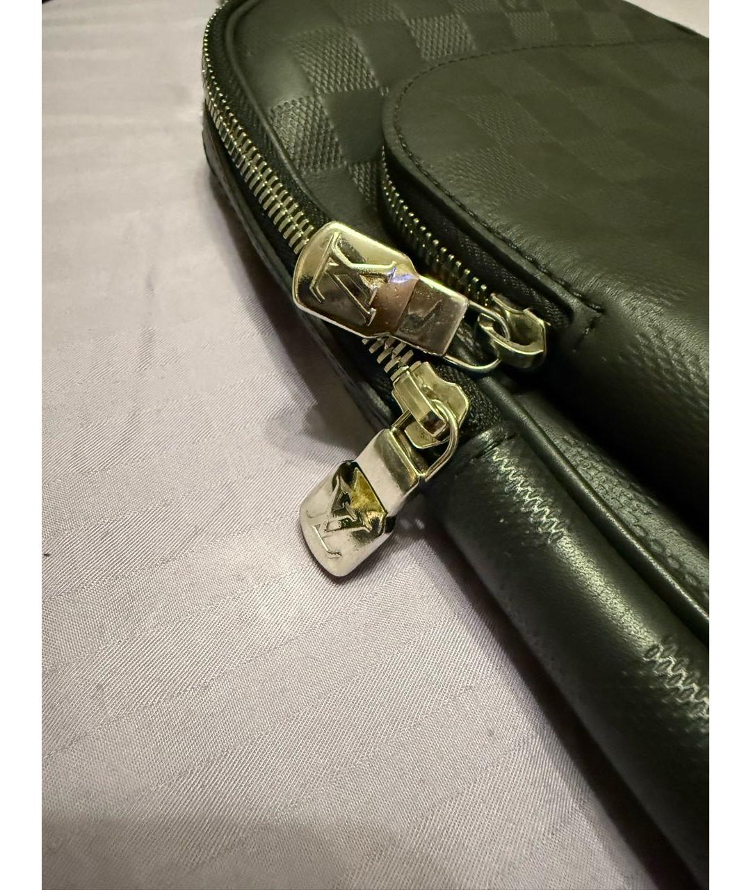 LOUIS VUITTON Черная кожаная сумка на плечо, фото 6