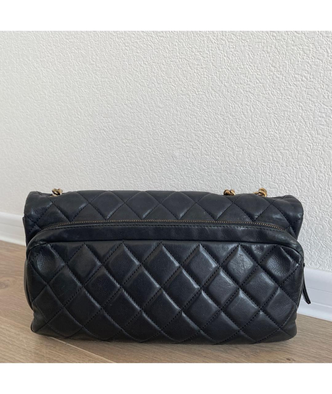 CHANEL Черная кожаная сумка с короткими ручками, фото 3