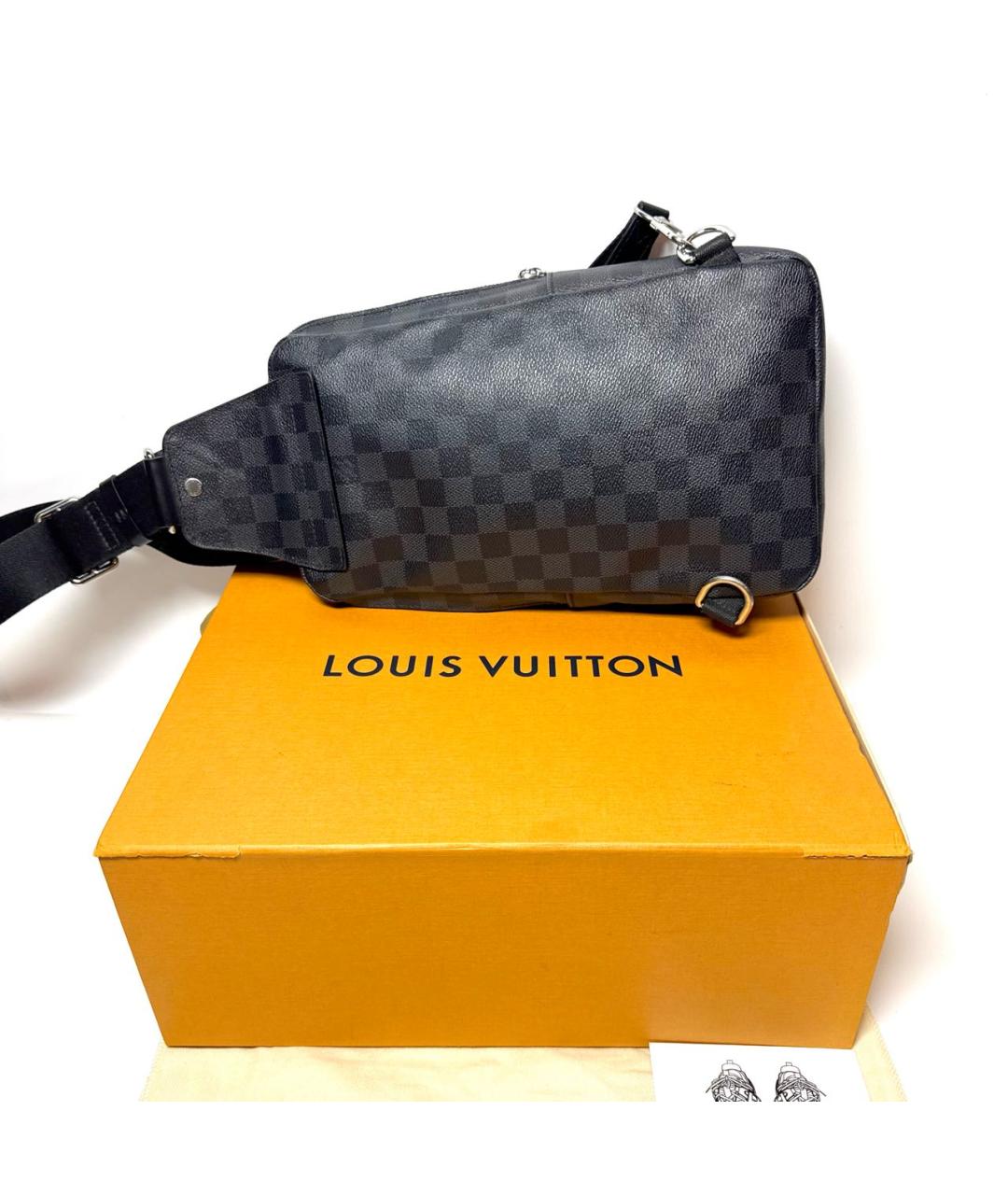 LOUIS VUITTON Черная кожаная сумка на плечо, фото 3