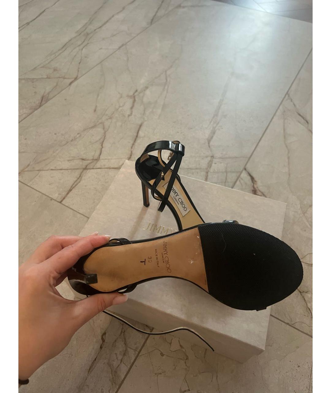 JIMMY CHOO Черные босоножки из лакированной кожи, фото 3