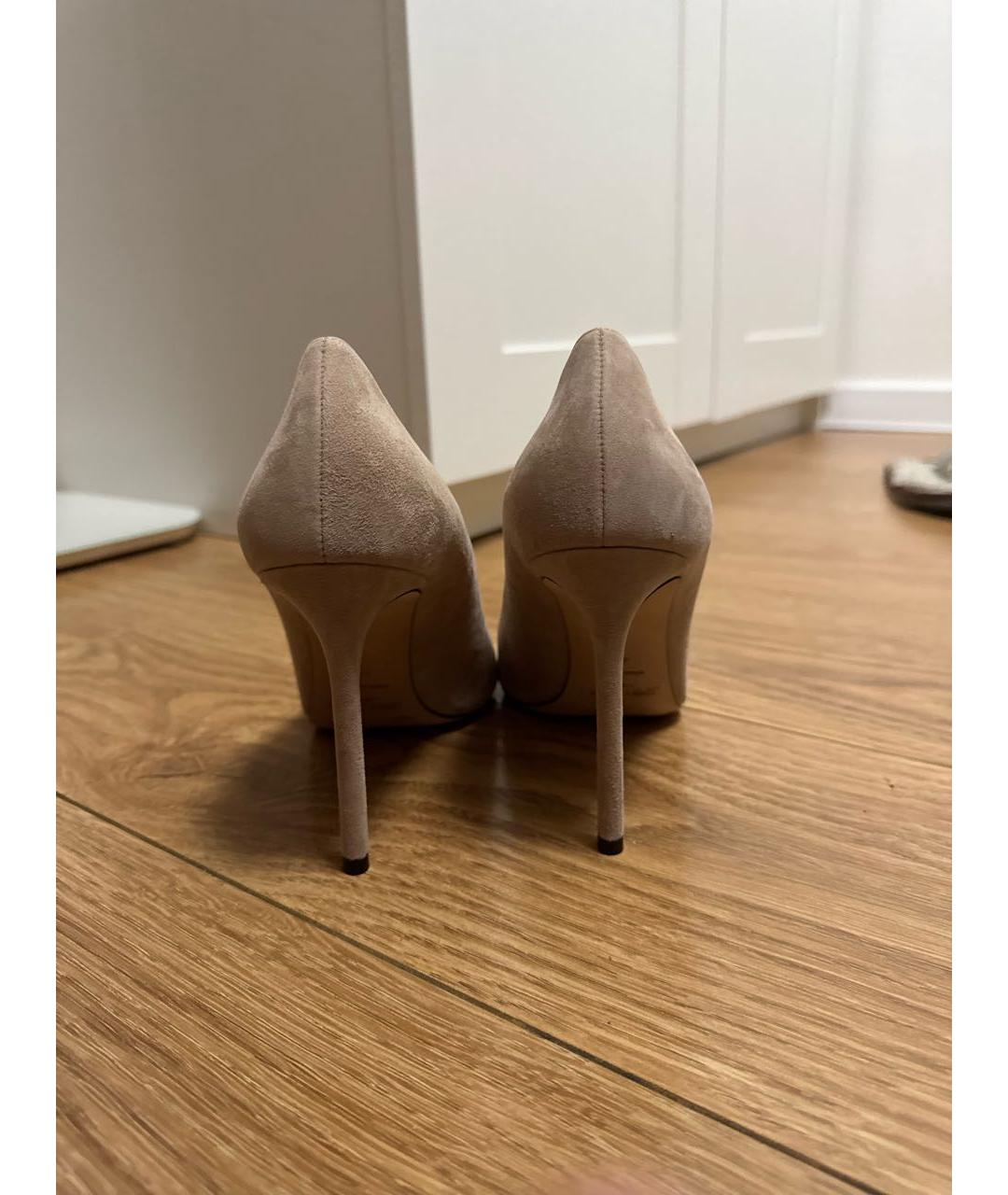 JIMMY CHOO Бежевые замшевые туфли, фото 4