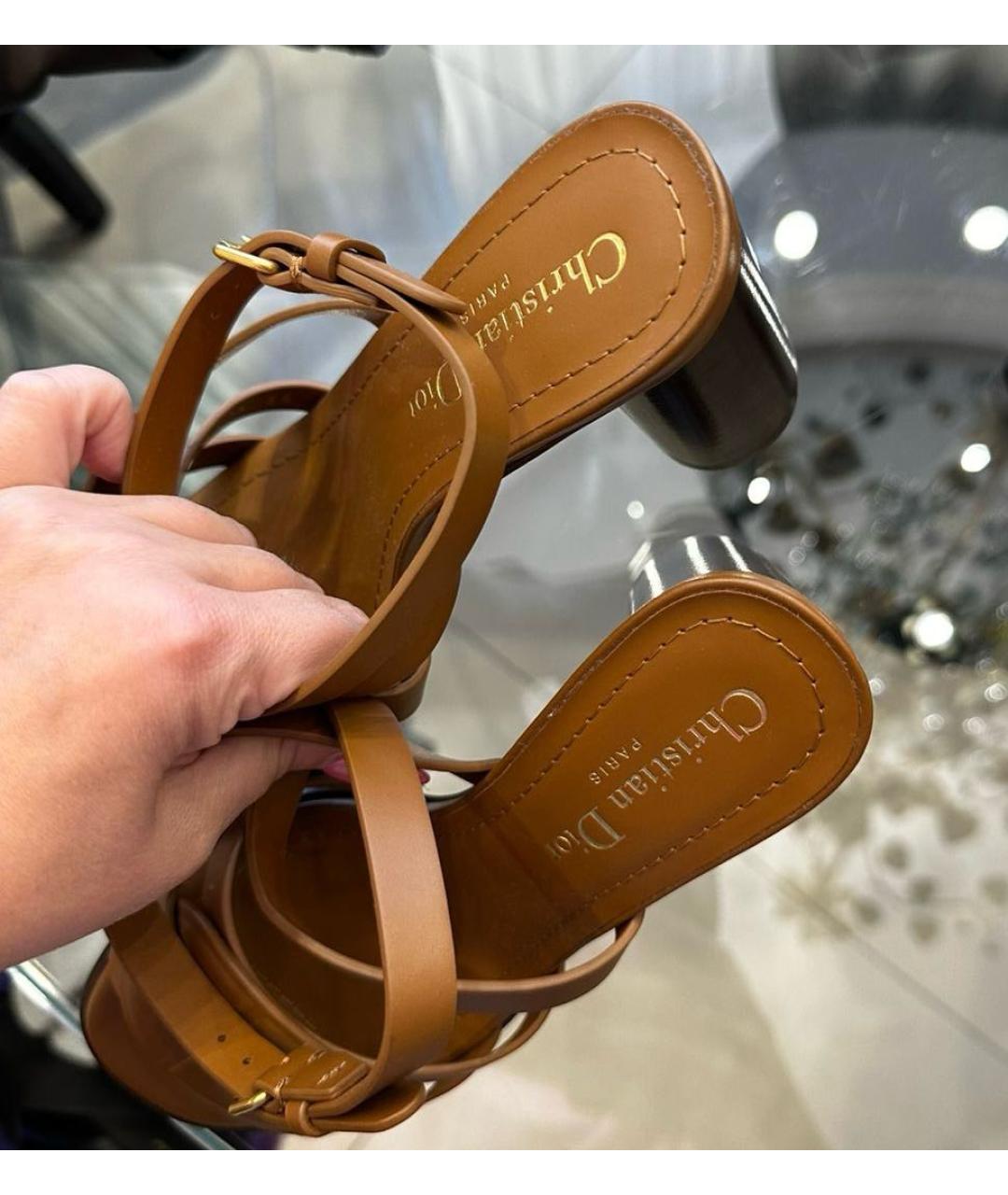CHRISTIAN DIOR Коричневые кожаные босоножки, фото 6