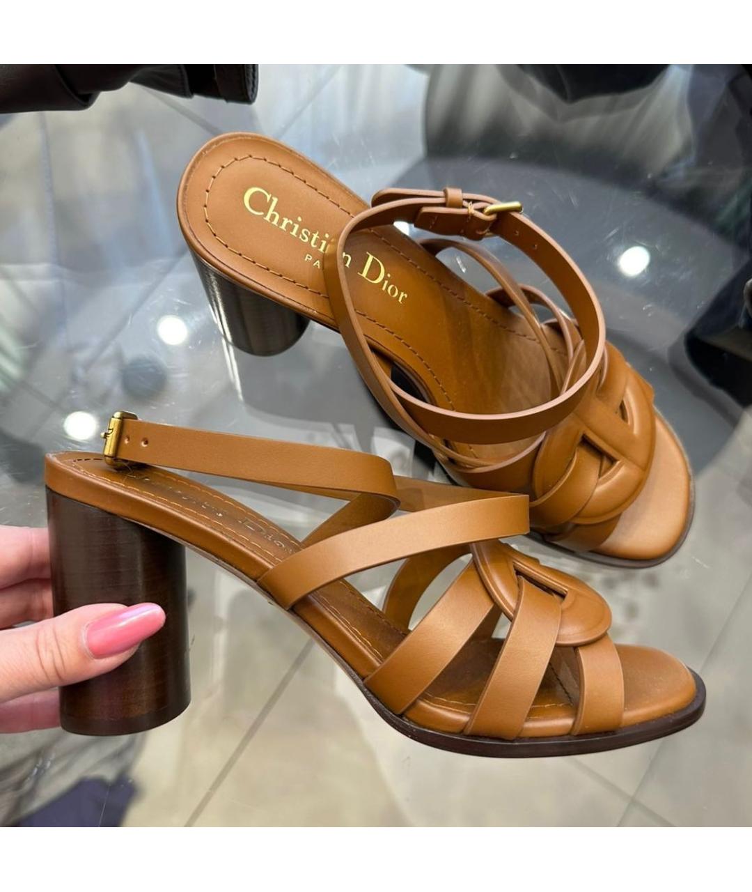 CHRISTIAN DIOR Коричневые кожаные босоножки, фото 2