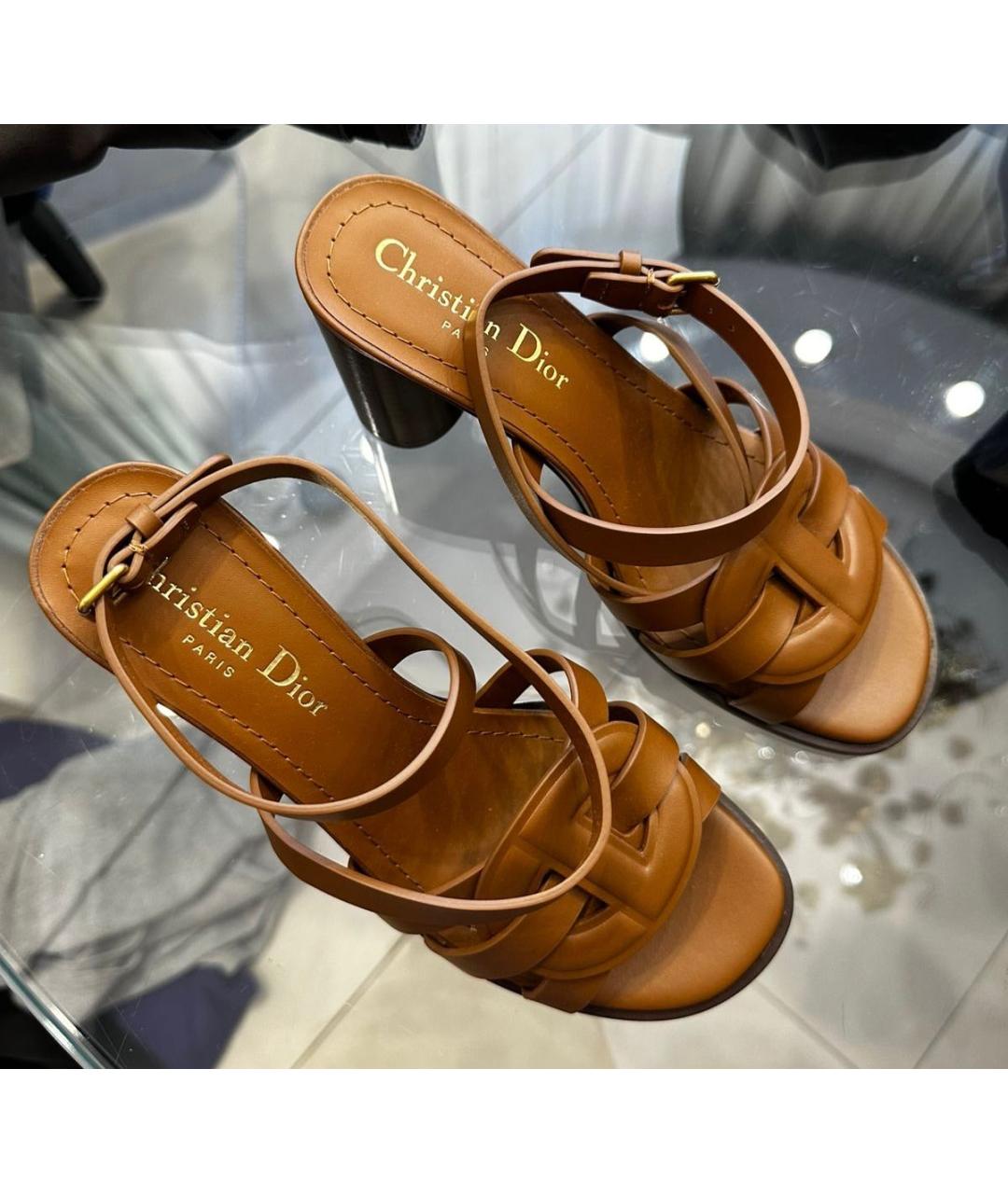 CHRISTIAN DIOR Коричневые кожаные босоножки, фото 3