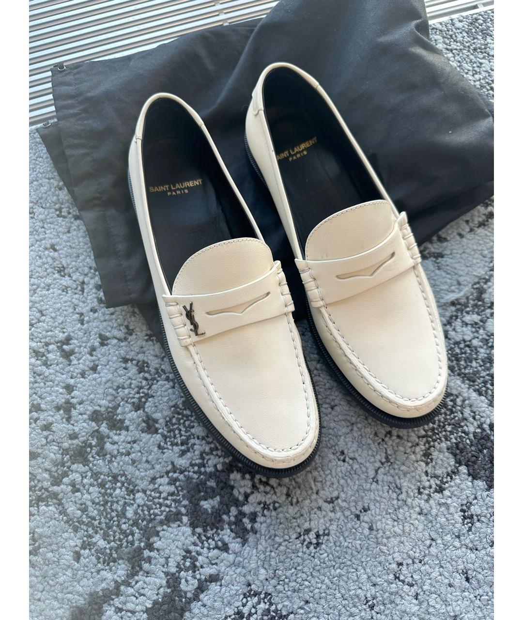 SAINT LAURENT Белые кожаные лоферы, фото 2
