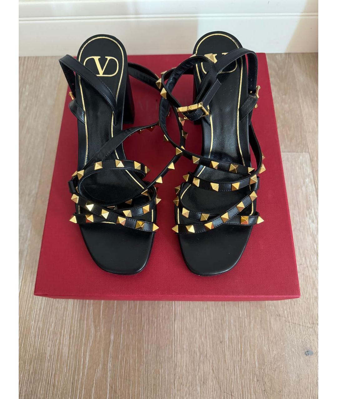 VALENTINO Черные кожаные босоножки, фото 2