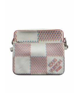 LOUIS VUITTON Сумка на плечо