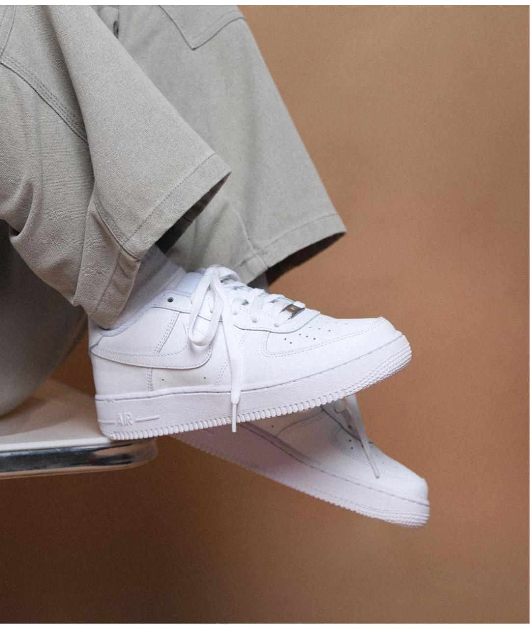 NIKE Белые кожаные низкие кроссовки / кеды, фото 2