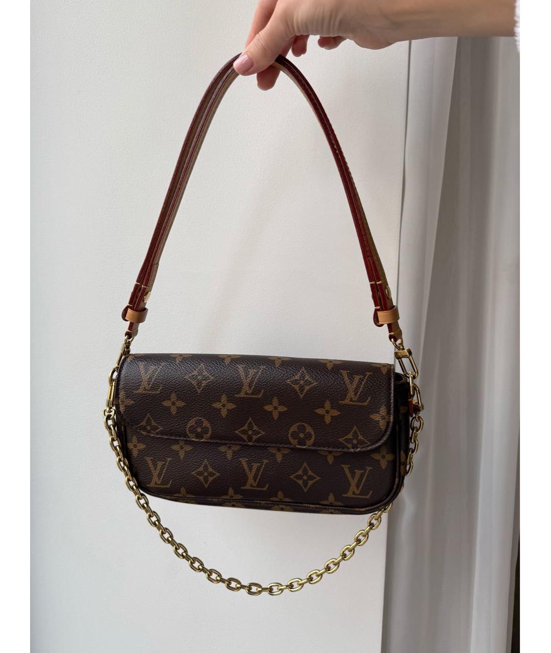 LOUIS VUITTON Коричневая пелетеная сумка с короткими ручками, фото 6