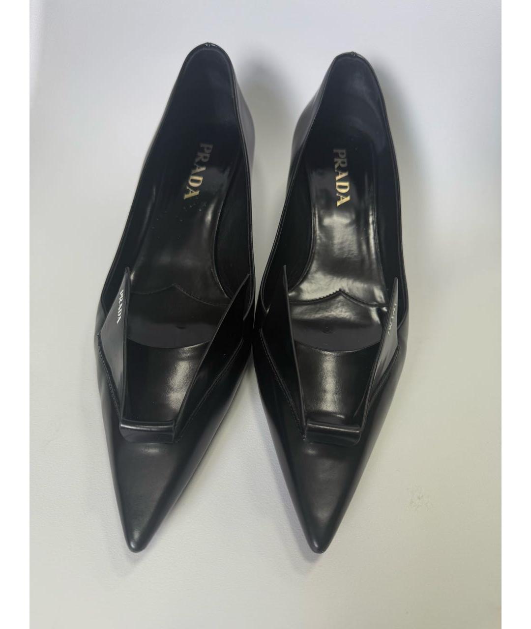 PRADA Черные кожаные лодочки на низком каблуке, фото 2