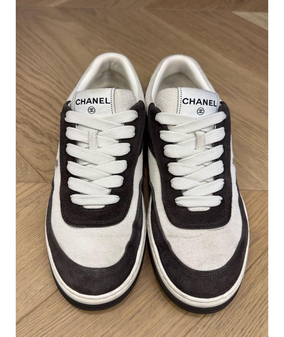 CHANEL Серые замшевые кеды, фото 2