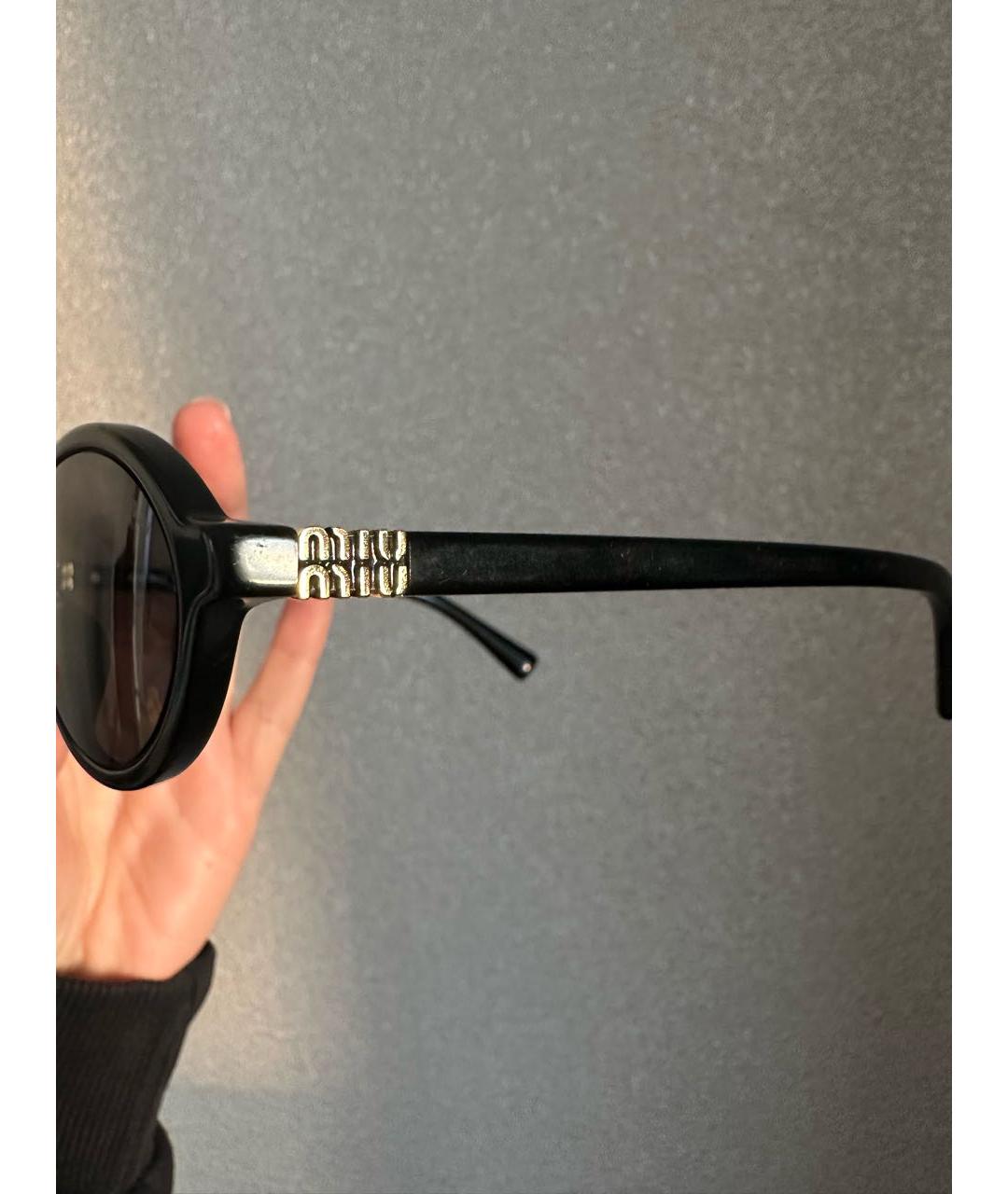 MIU MIU Черные пластиковые солнцезащитные очки, фото 3