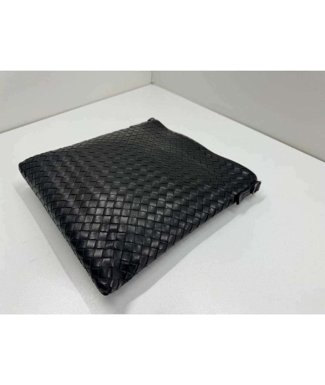 BOTTEGA VENETA Черная кожаная сумка на плечо, фото 5
